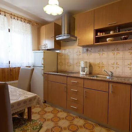 Nedeljka مالينسكا